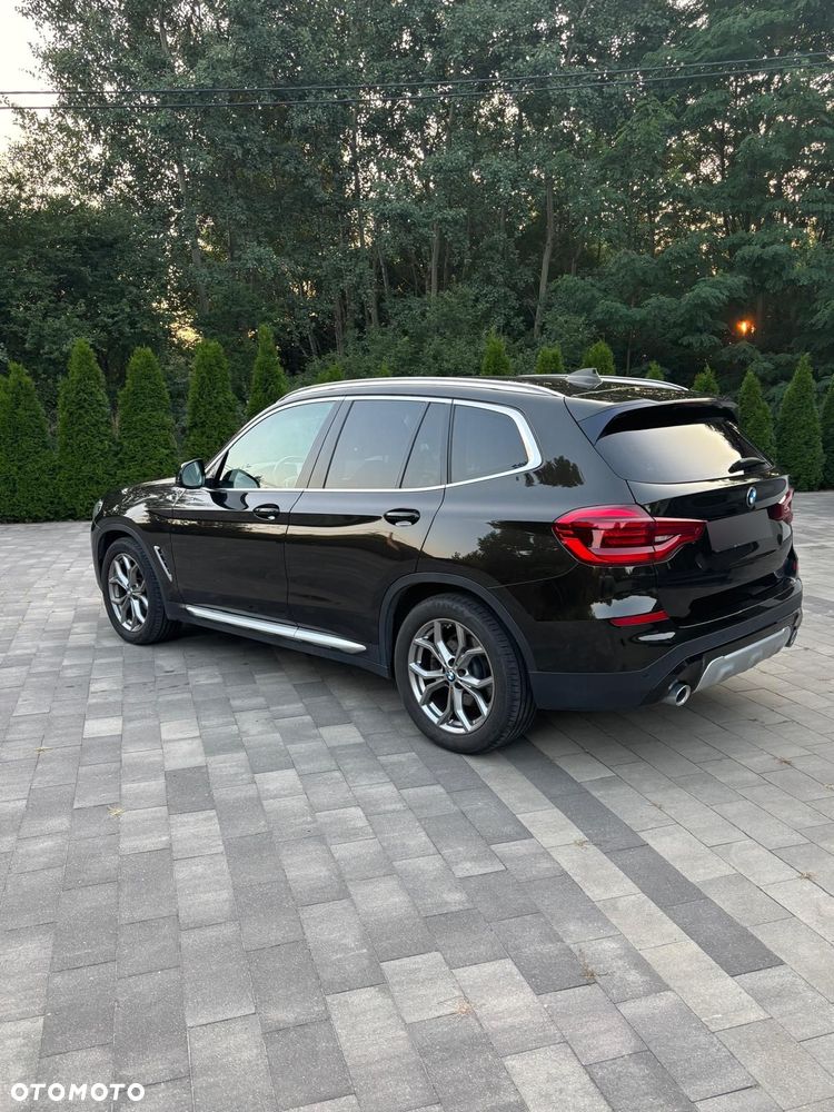 BMW X3 xDrive20d Luxury Line - 8