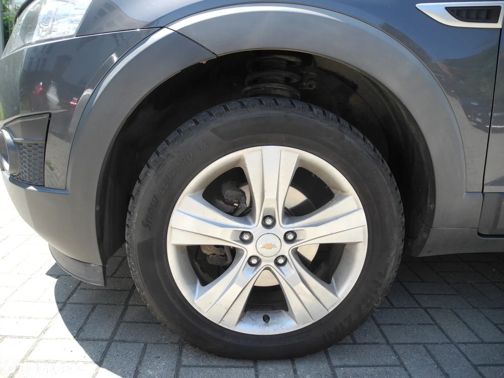 Chevrolet Captiva - 23