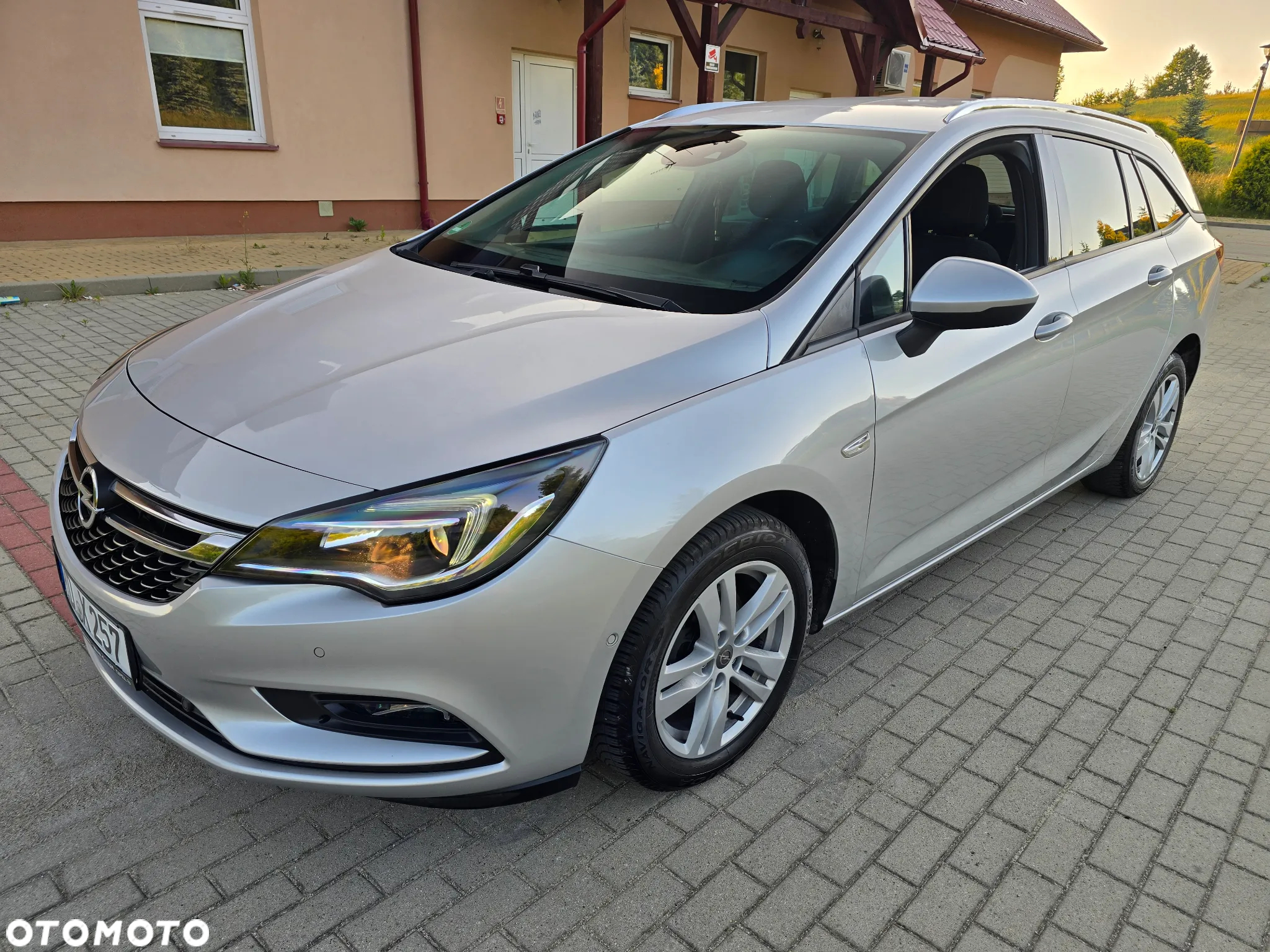Opel Astra 1.4 Turbo Active - 11