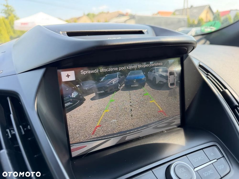 Ford Kuga 1.5 EcoBoost 2x4 ST-Line - 9