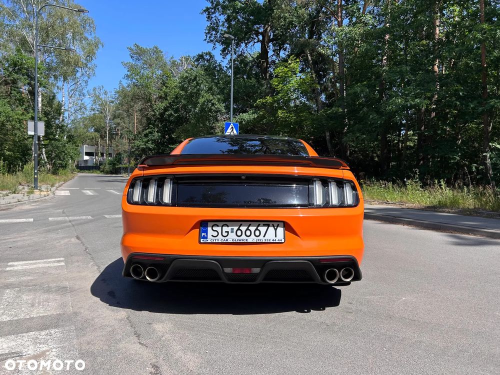 Ford Mustang 5.0 V8 GT - 6