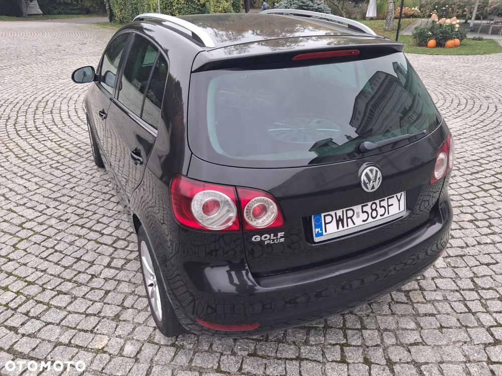 Volkswagen Golf Plus - 17
