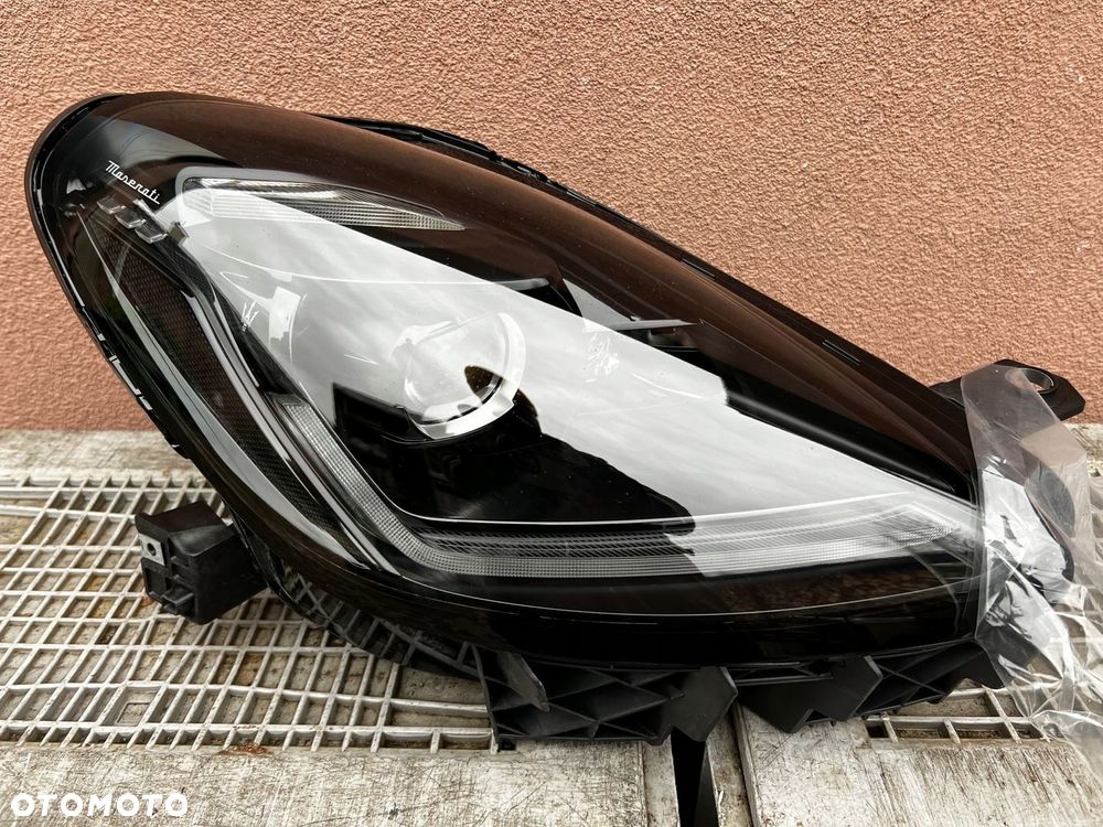 Lampa przednia MASERATI GRECALE FULL LED NOWA PRAWA EUROPA ORYGINALNA AL - 3