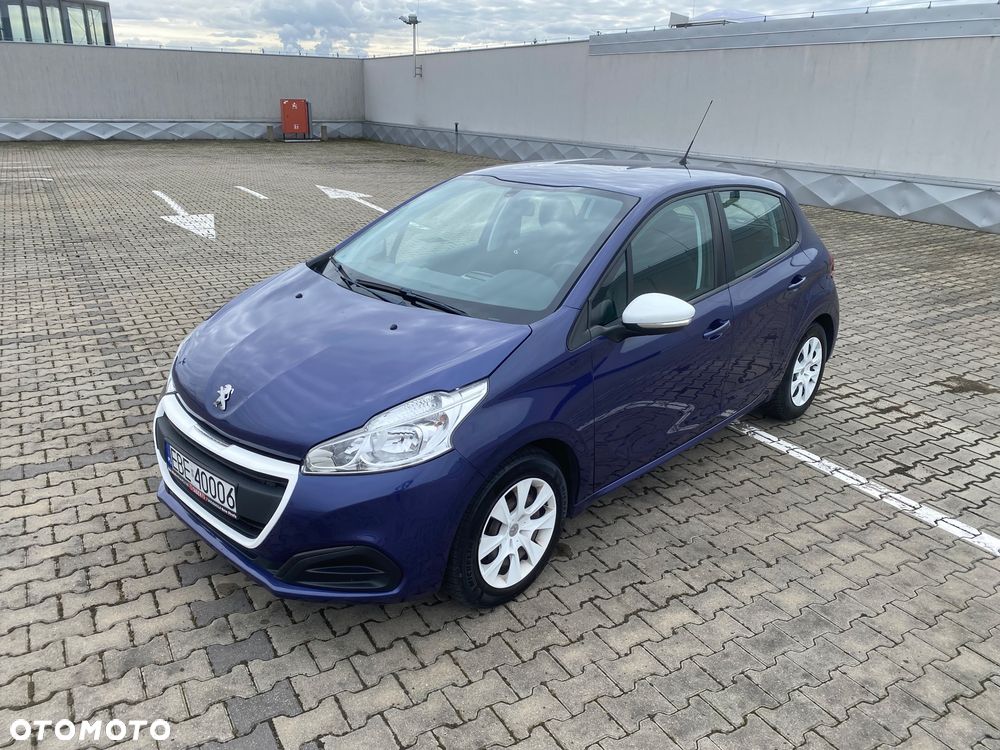 Peugeot 208 - 6