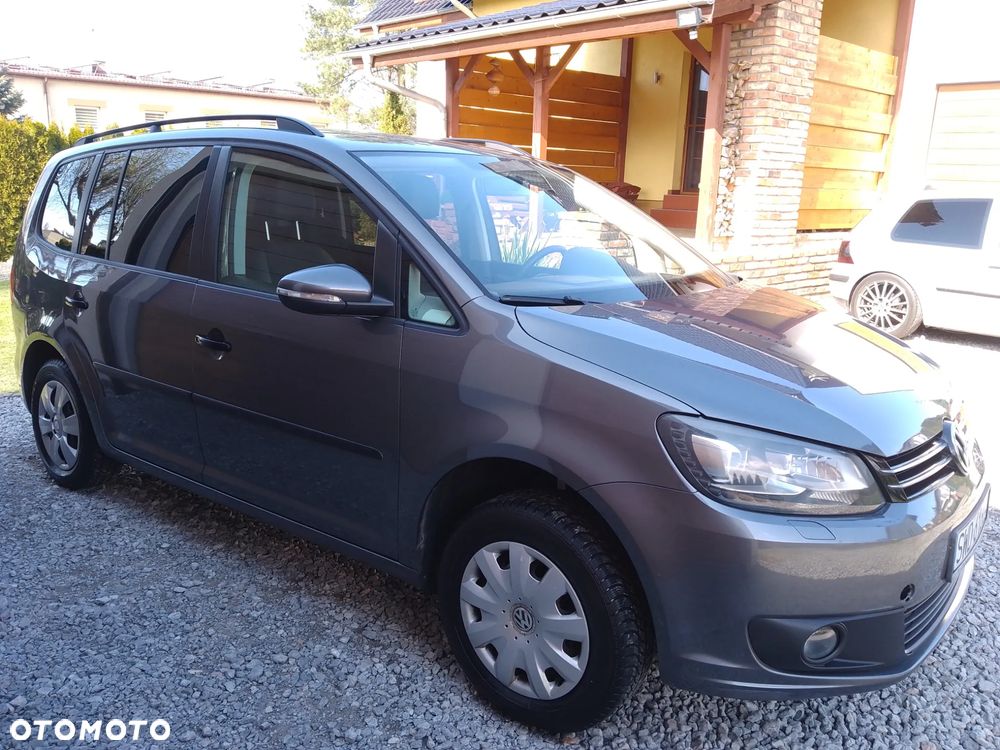 Volkswagen Touran - 4