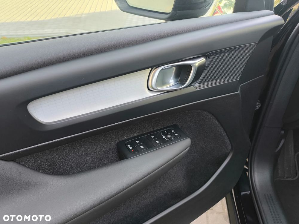 Volvo XC 40 T2 Core - 33
