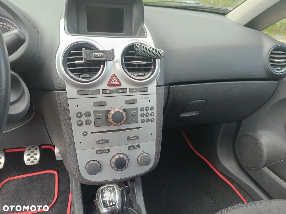 Opel Corsa ver-1-6-turbo-gsi - 8