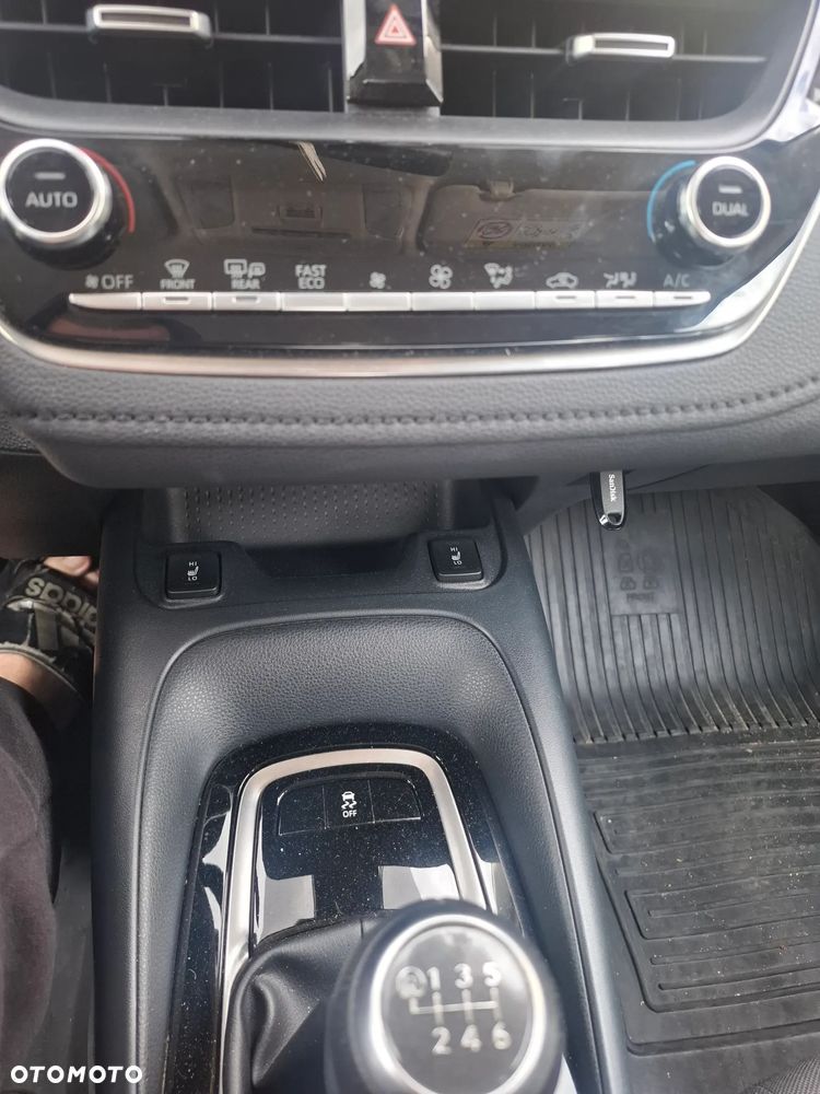 Toyota Corolla 1.5 Comfort - 12