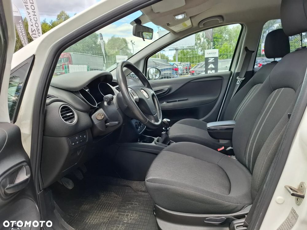 Fiat Punto 1.4 Easy S&S - 9