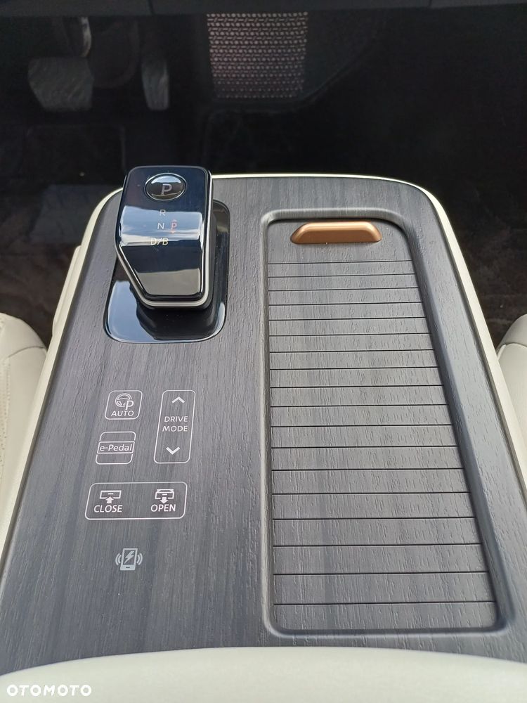 Nissan Ariya 87kWh E-4orce Evolve - 15