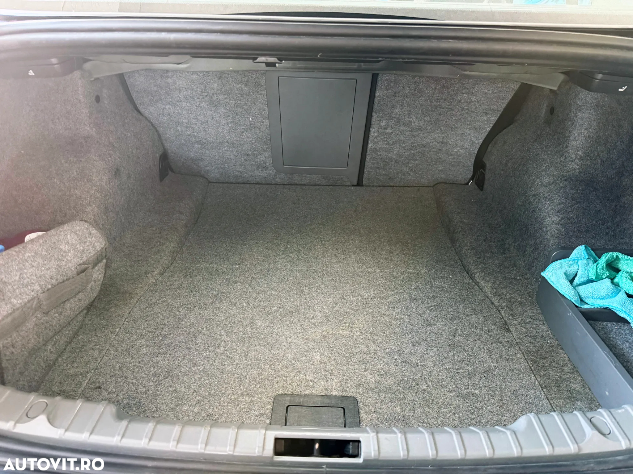 BMW Seria 3 318d DPF - 20