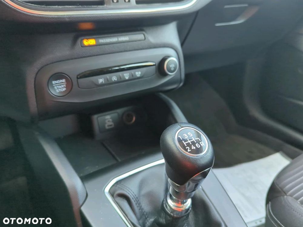 Ford Focus 1.0 EcoBoost Titanium - 3