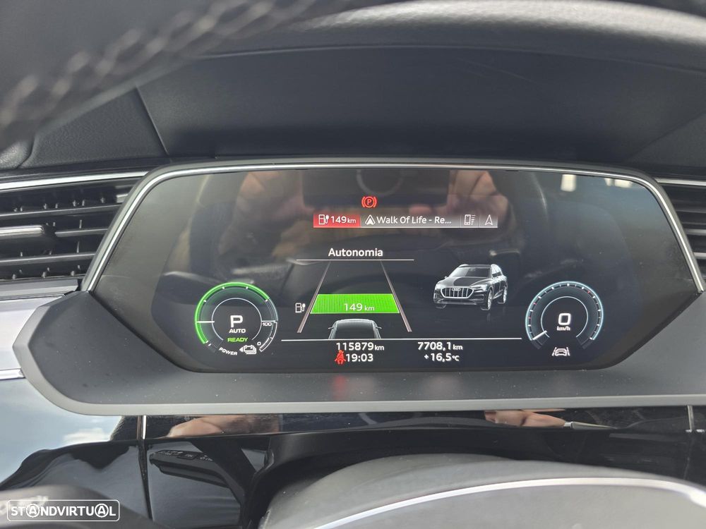 Audi e-tron 55 quattro S line - 19