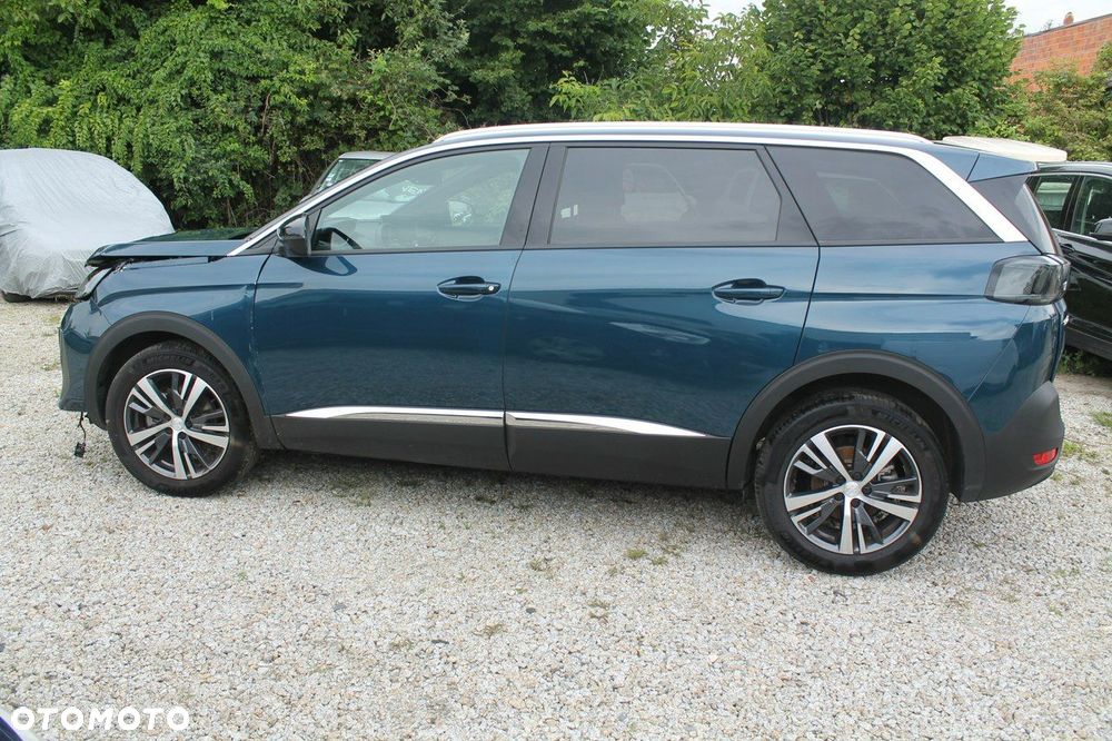 Peugeot 5008 - 8