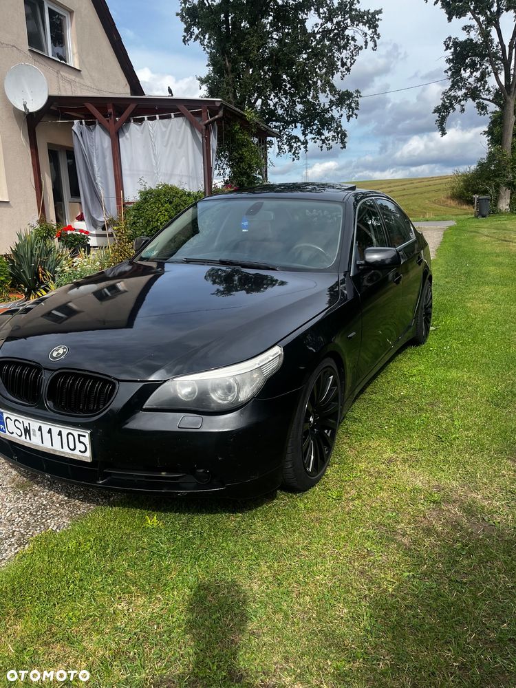 BMW Seria 5 523i - 1