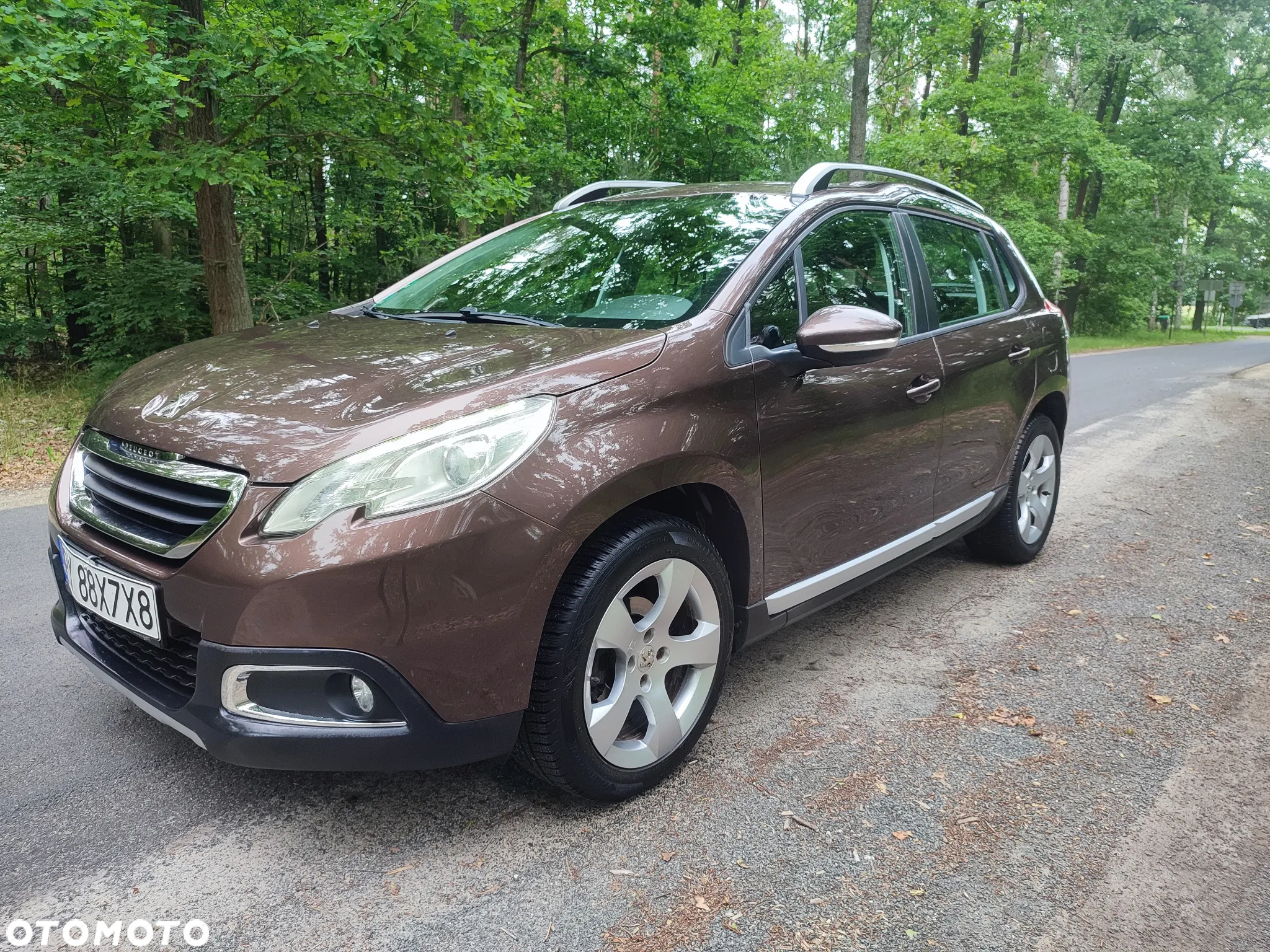 Peugeot 2008 1.6 e-HDi Style S&S - 11