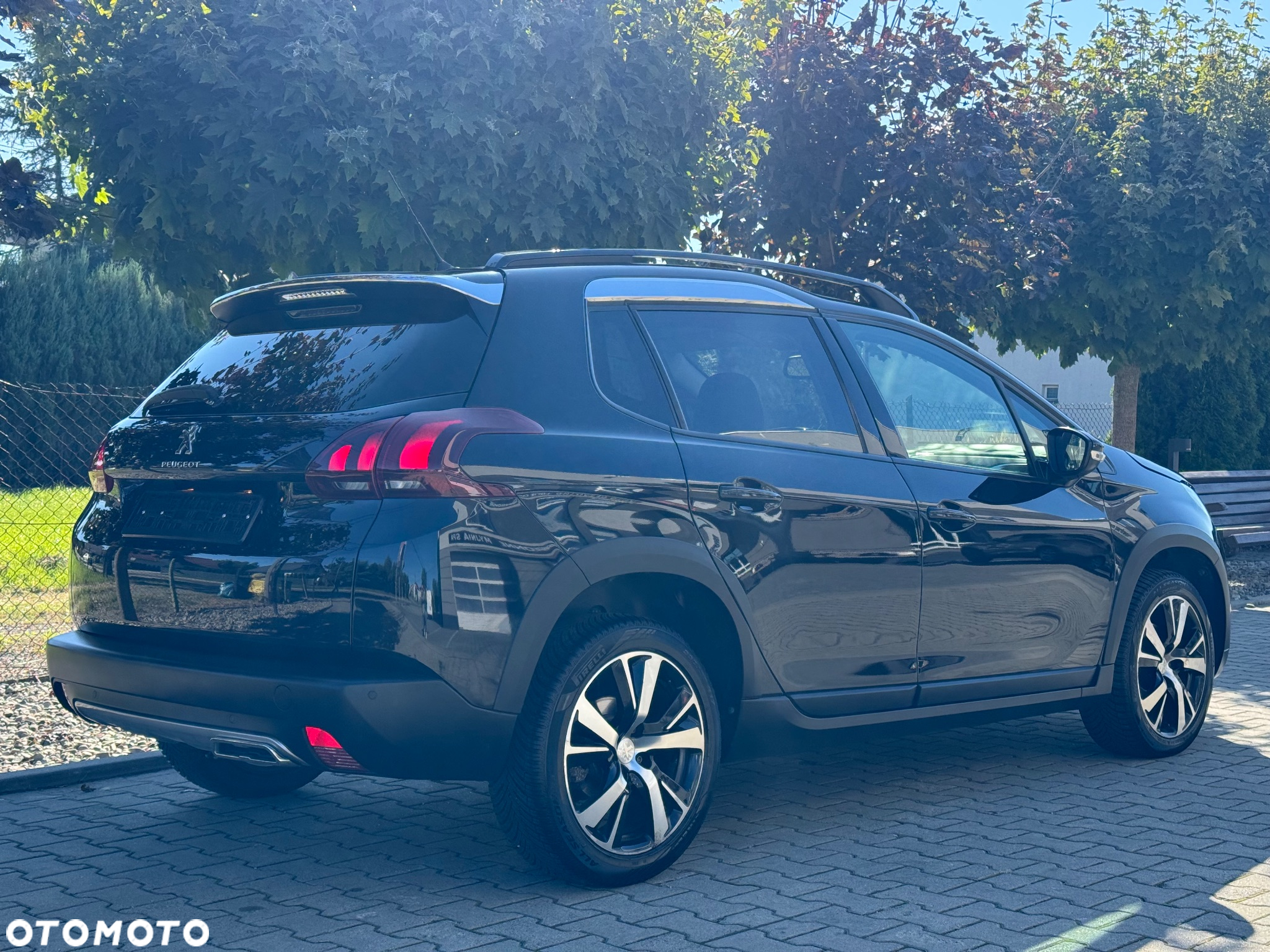 Peugeot 2008 PureTech 110 Stop&Start EAT6 GT-Line Edition - 14