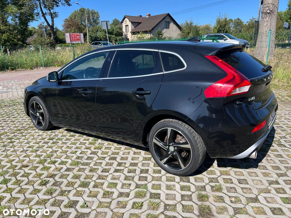Volvo V40 D3 R-Design - 21