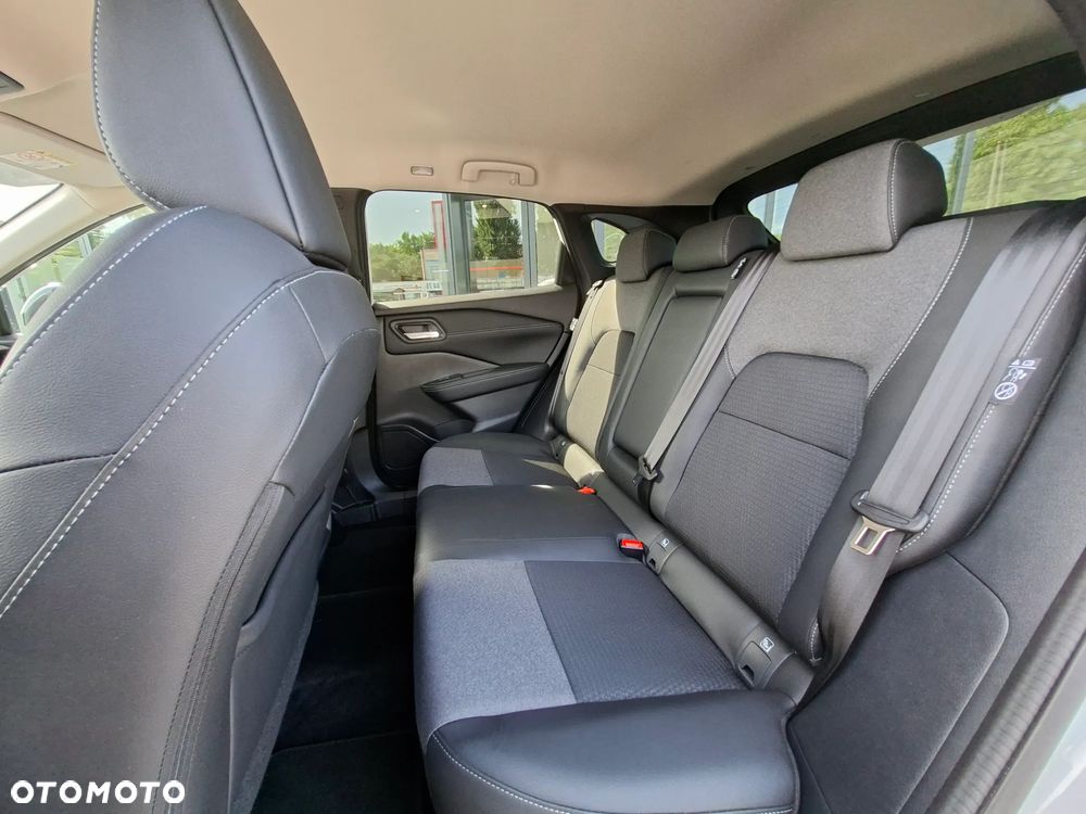 Nissan Qashqai 1.3 DIG-T MHEV N-Connecta Xtronic - 11