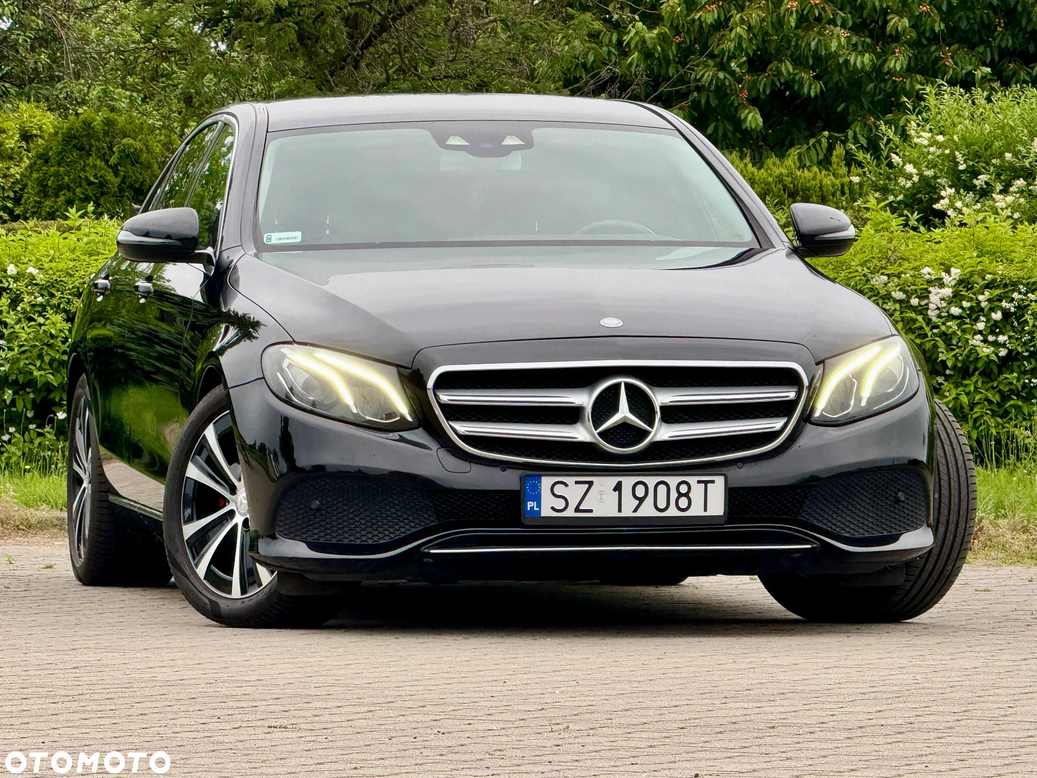 Mercedes-Benz Klasa E 220 d Business Edition 9G-TRONIC - 15