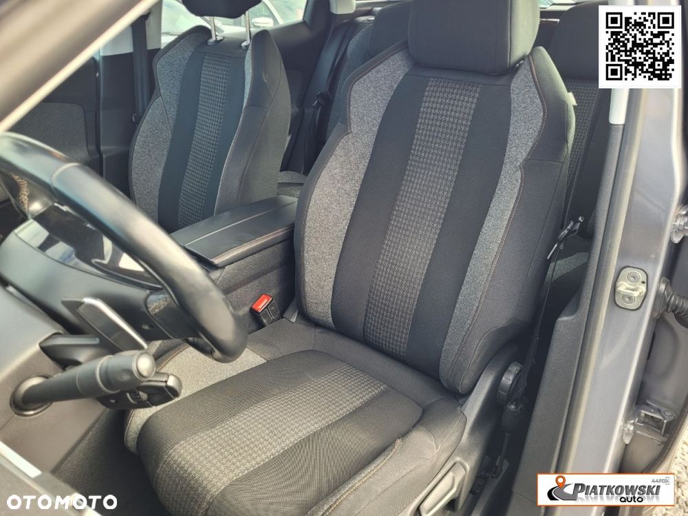 Peugeot 3008 1.2 PureTech Active S&S EAT6 - 23