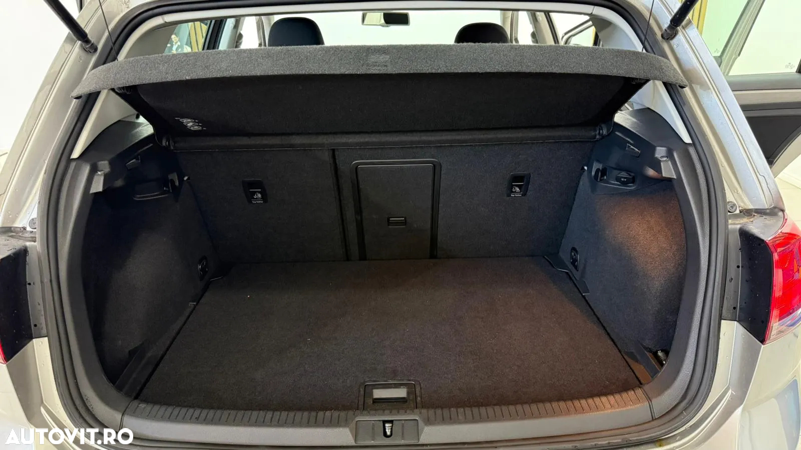 Volkswagen Golf 1.6 BlueTDI Comfortline - 17