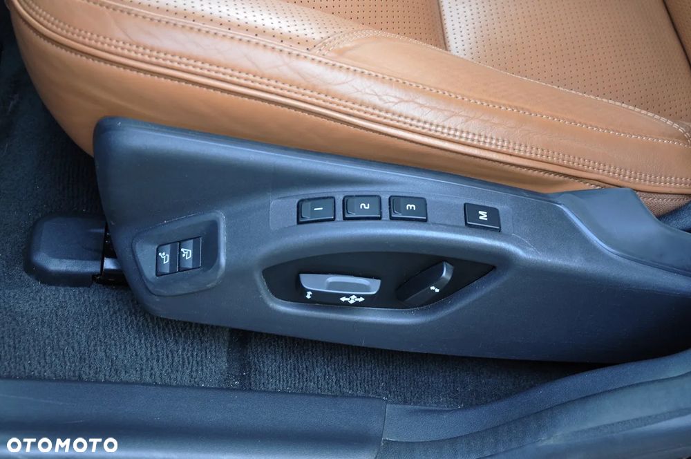 Volvo XC 60 - 19