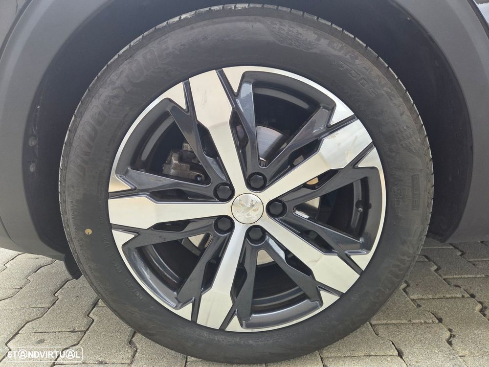 Peugeot 3008 1.5 BlueHDi GT Line EAT8 - 41