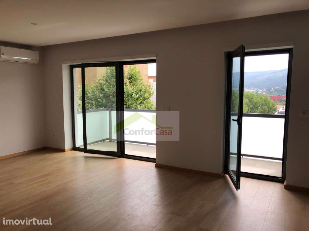 Apartamento T3 - Ar condicionado-amplas varandas- 2 Boxs -Gualtar - Grande imagem: 5/16