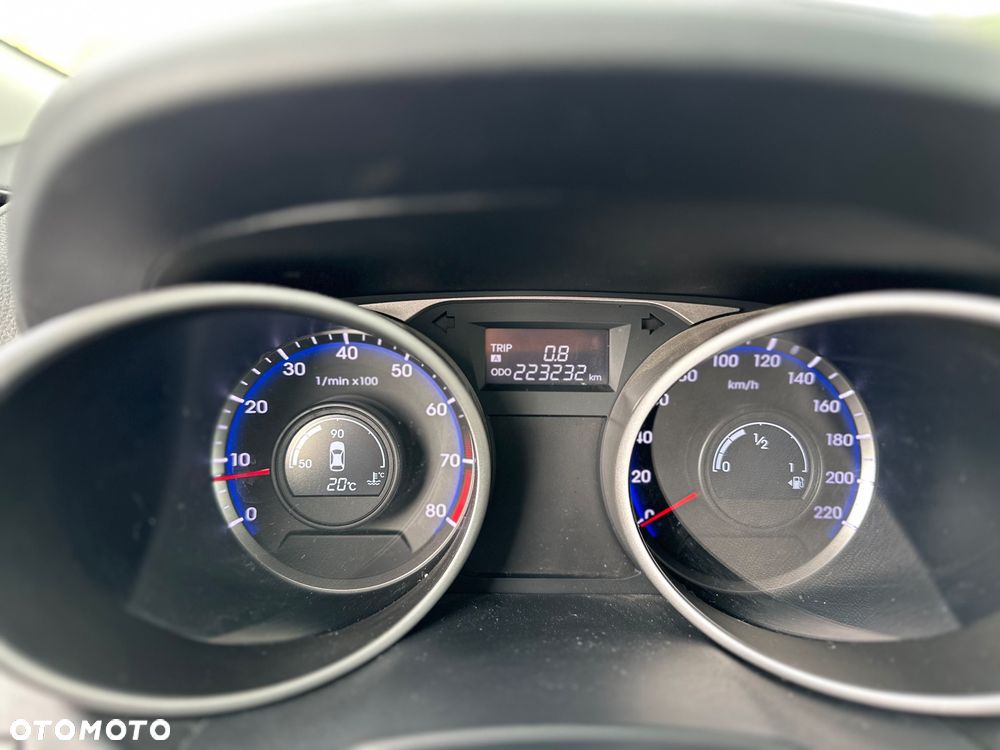 Hyundai ix35 - 22
