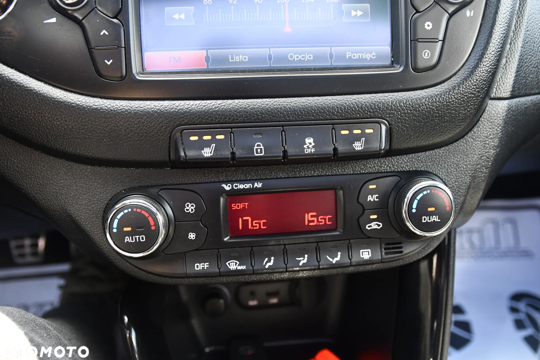 Kia Ceed 1.6 T-GDI GT - 25