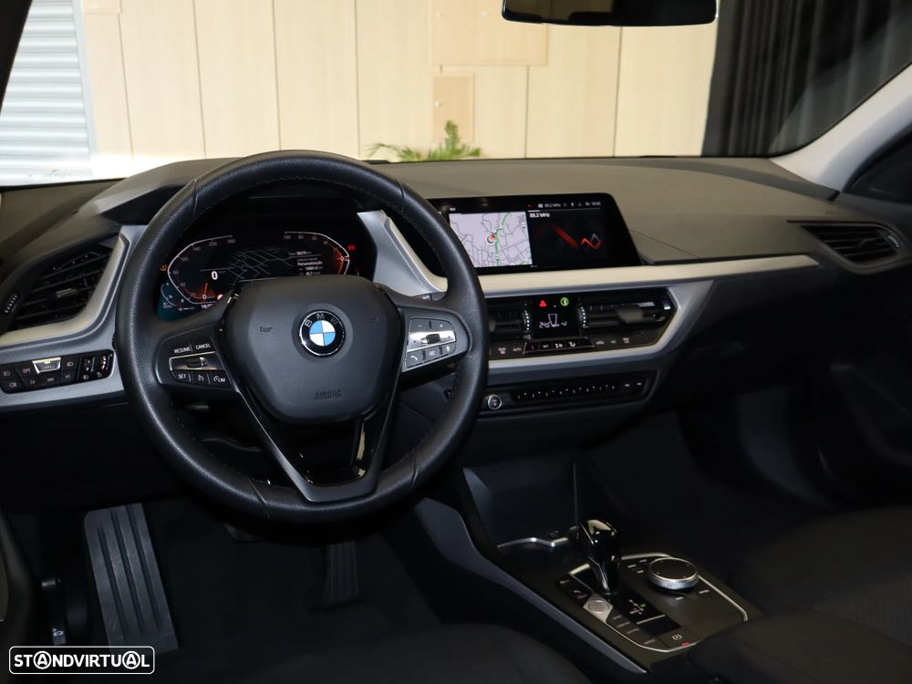BMW 116 d Auto - 13