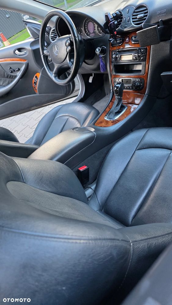 Mercedes-Benz CLK - 16