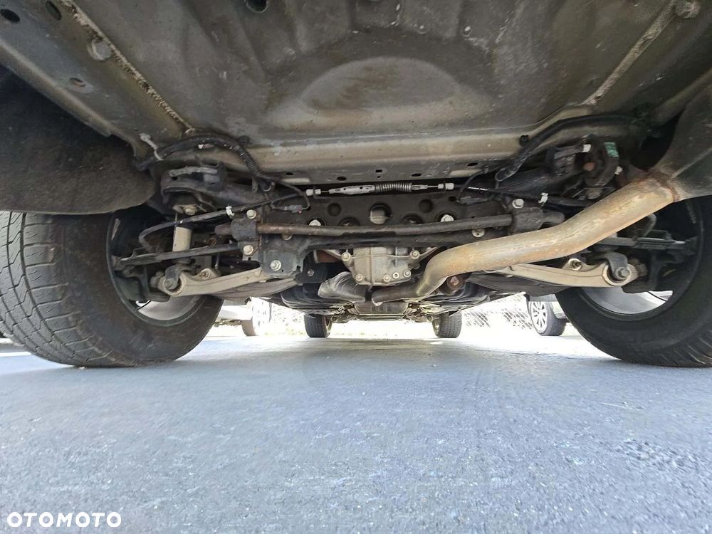 Jeep Grand Cherokee - 16