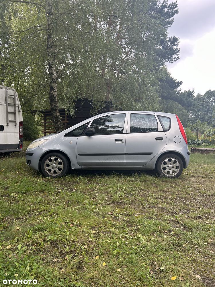Mitsubishi Colt - 3
