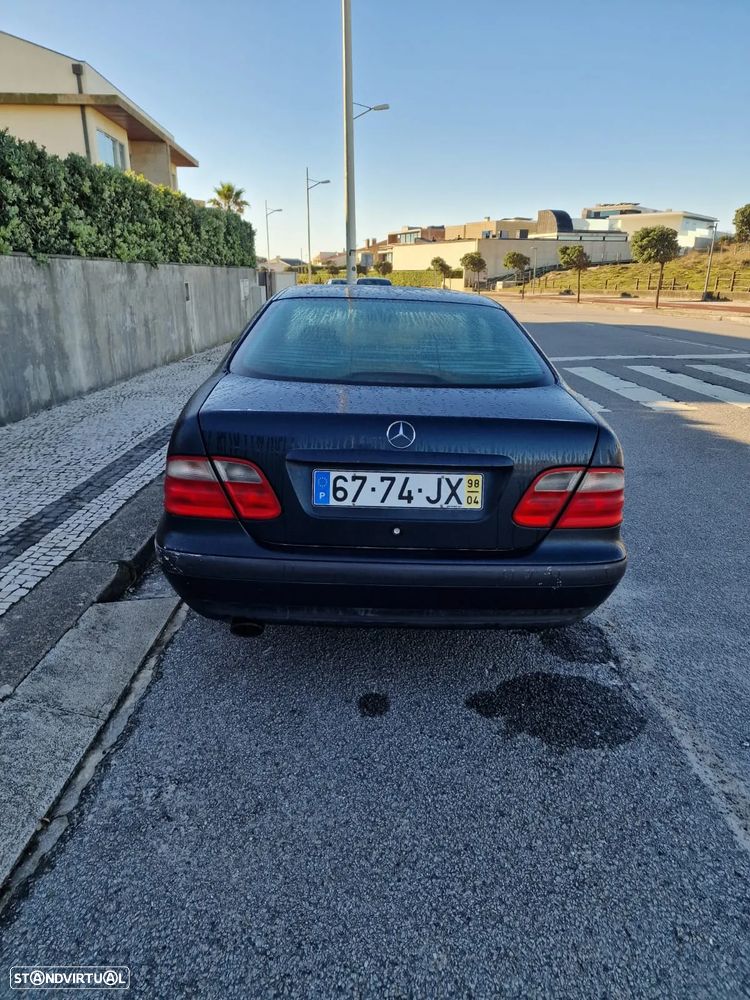 Mercedes-Benz CLK 230 - 2