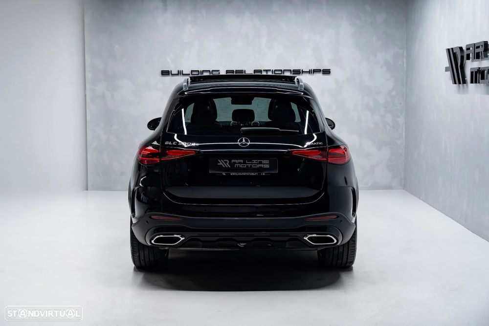 Mercedes-Benz GLC 300 de 4Matic - 11