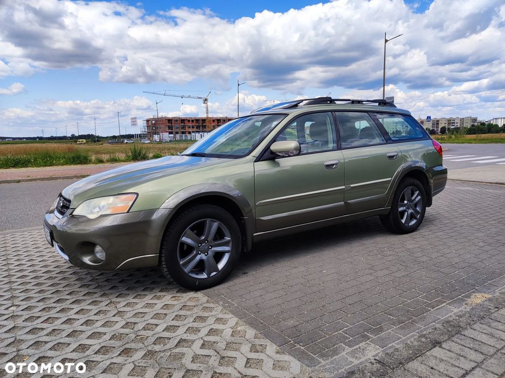 Subaru Outback 3.0 H6 - 3