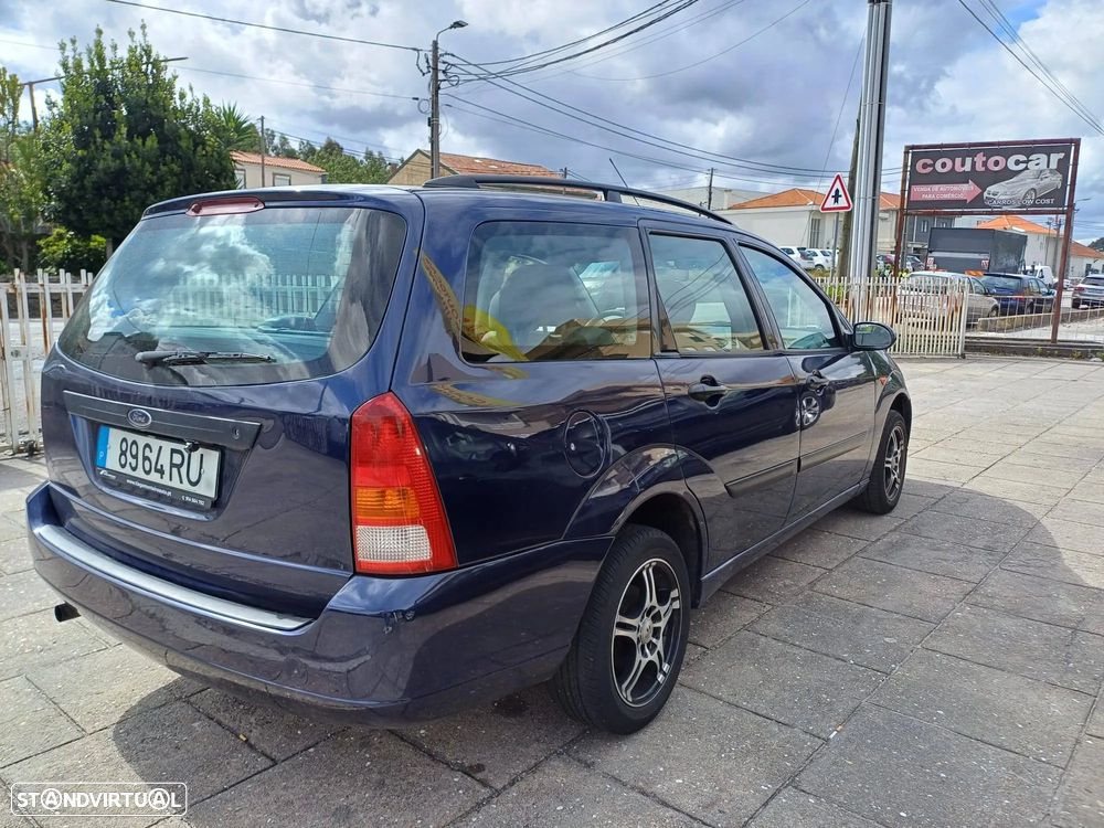 Ford Focus SW 1.4 Ambiente - 2