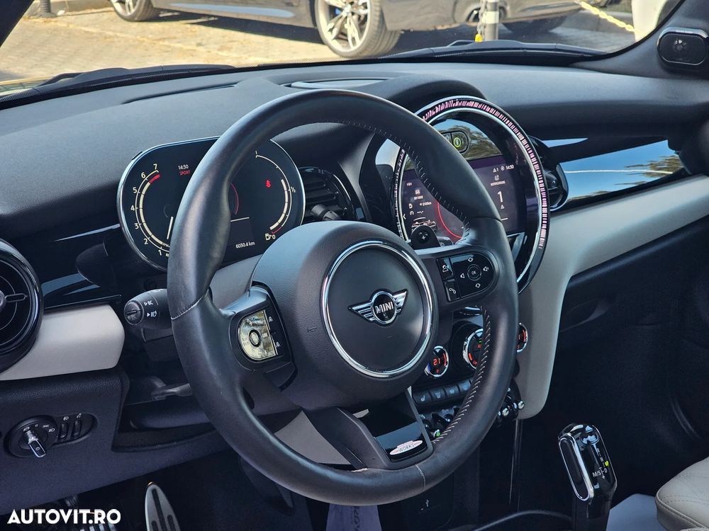 Mini Cooper S Aut. John Works Trim - 23