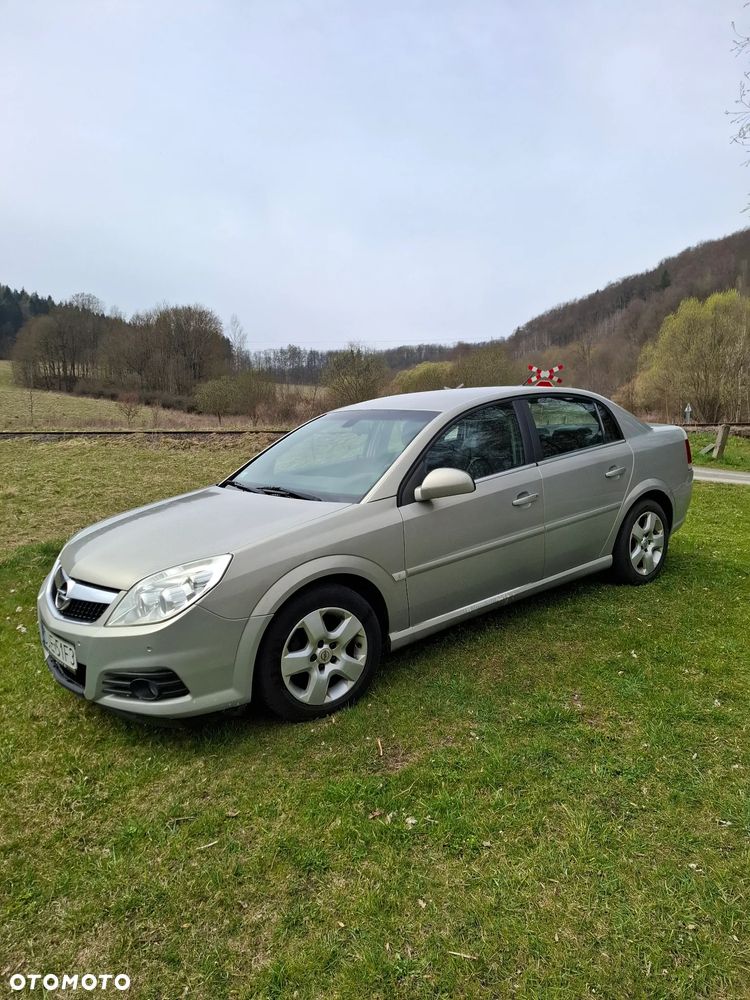 Opel Vectra 1.9 CDTI DPF Elegance - 1