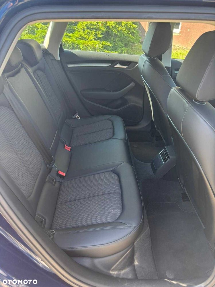 Audi A3 Sportback - 6