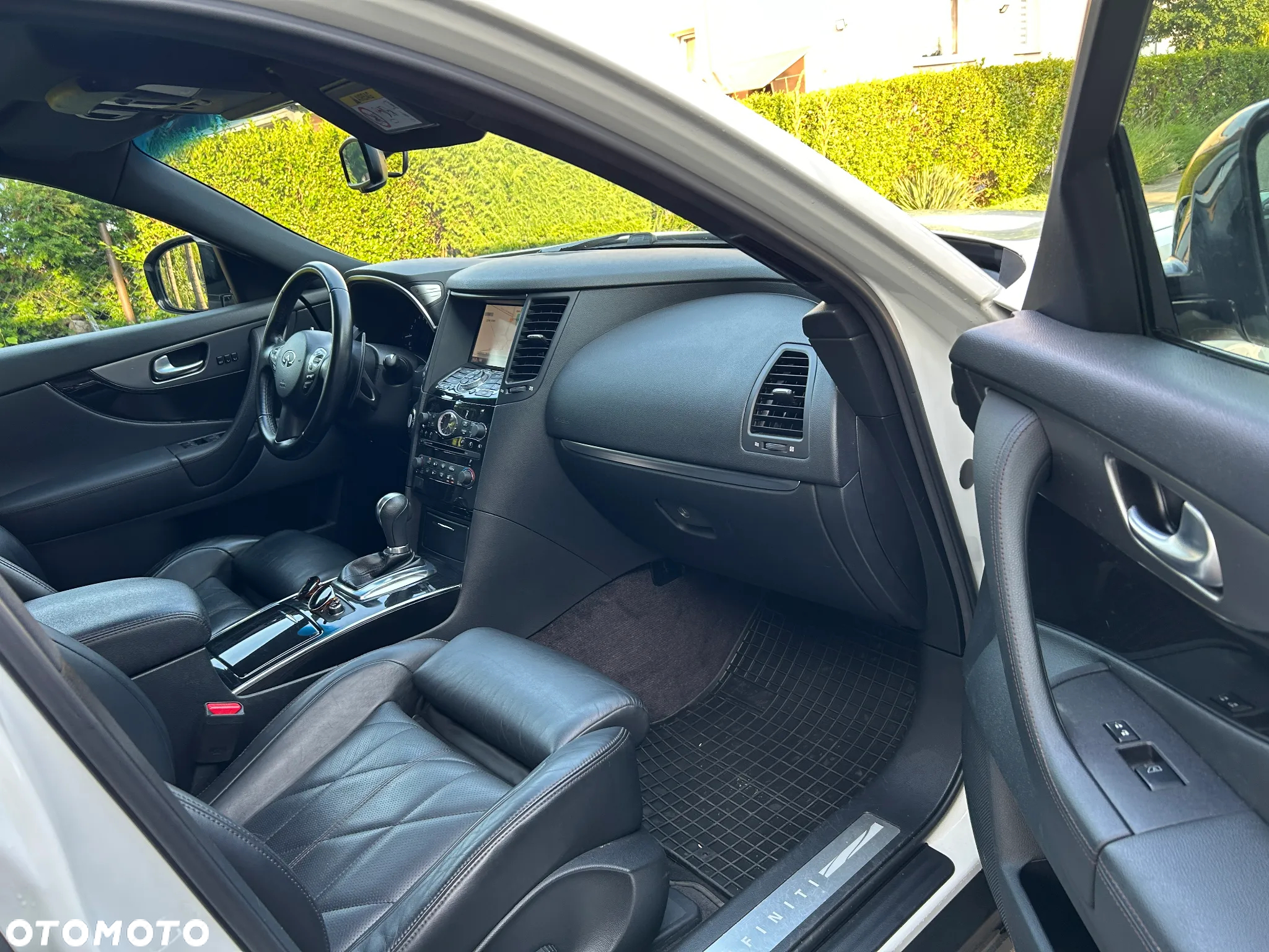Infiniti Q70 3.7 S Premium - 12