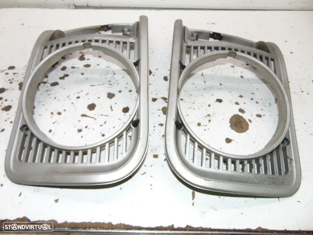 Toyota Hiace aros farol - 8