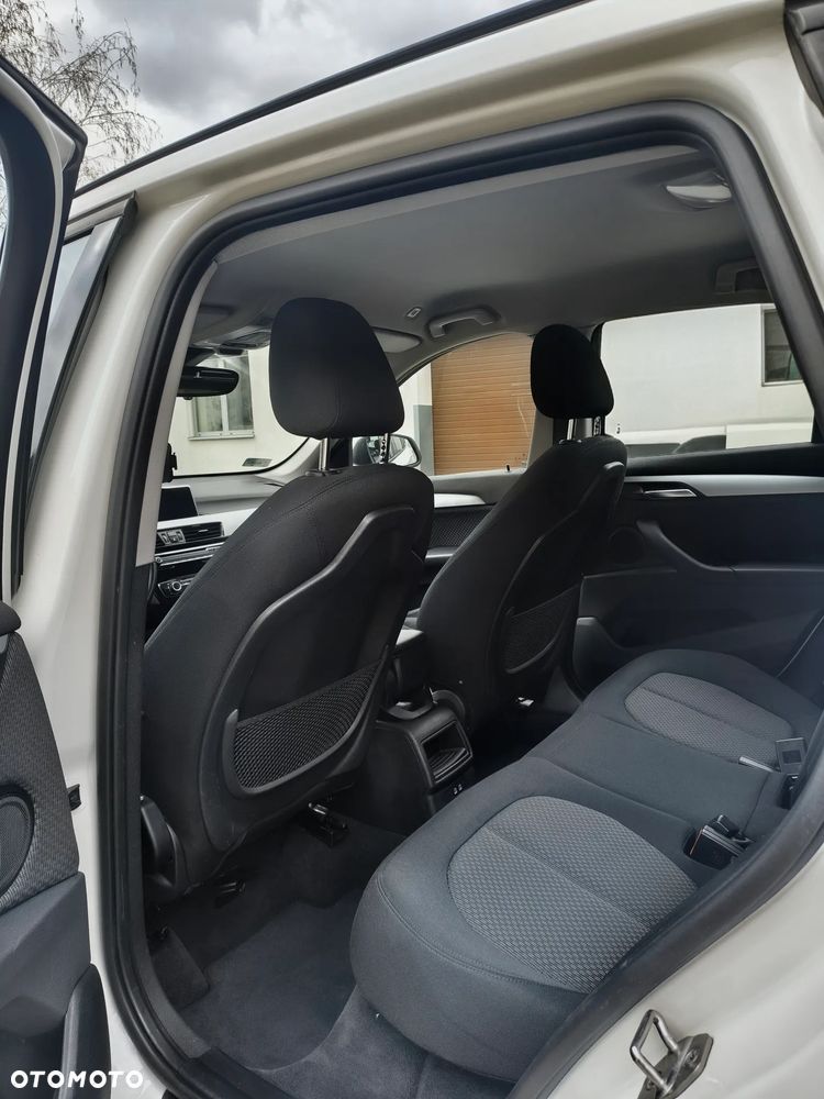 BMW X1 sDrive18d - 8