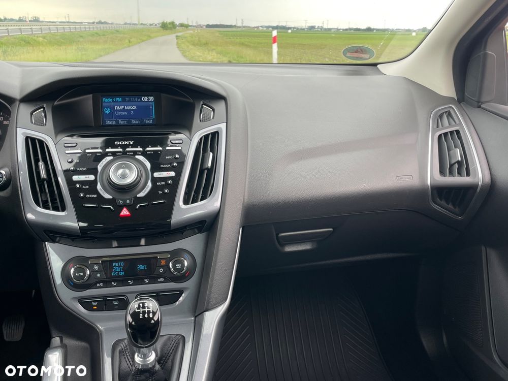 Ford Focus 1.6 EcoBoost Start-Stopp-System Titanium - 27
