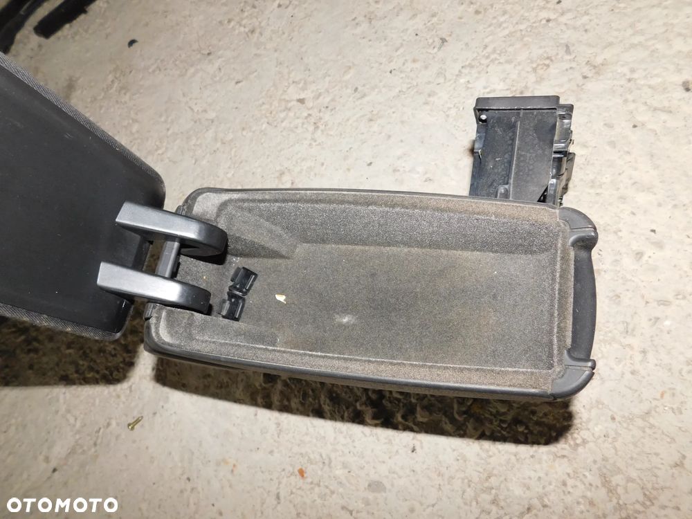 podłokietnik AUDI A4 B6 B7 zamek klapka stelaż ORYGINAŁ GRANAT - 5