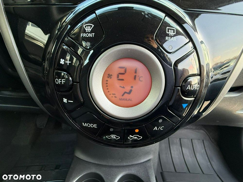 Nissan Note 1.2 Tekna EU6 - 22