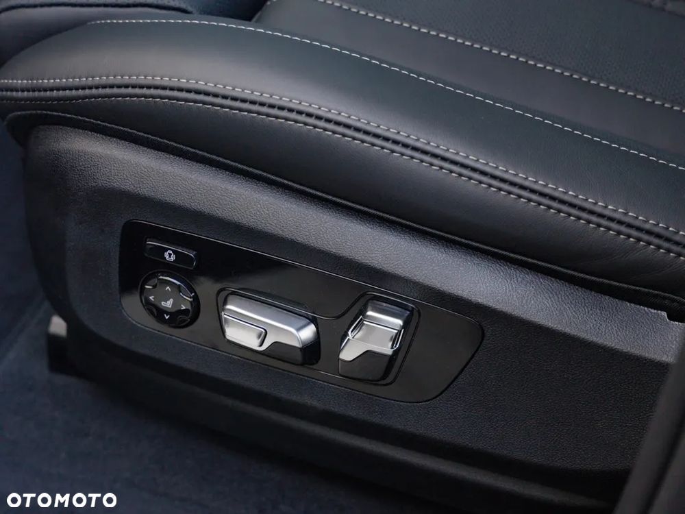 BMW X7 - 16