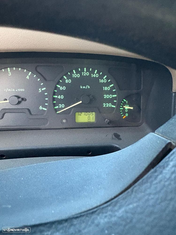 Land Rover Discovery 2.5 TD5 - 8